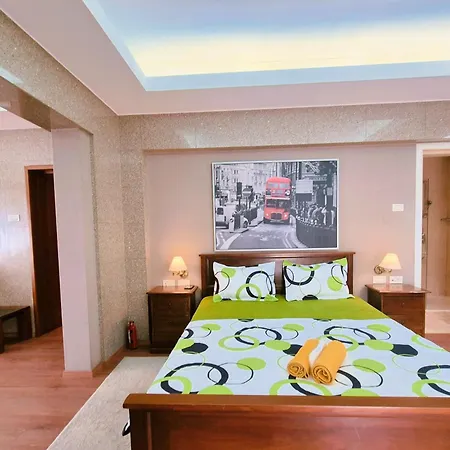 Urban Deluxe Loft